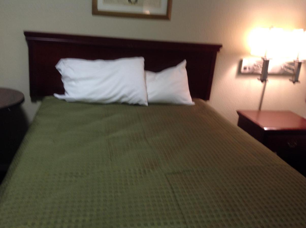 Budget Inn מוסקוגי מראה חיצוני תמונה