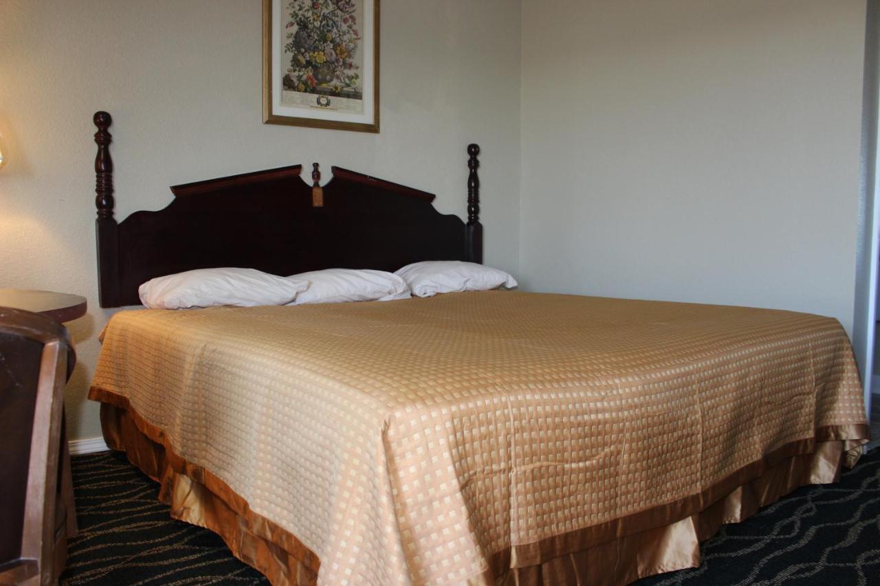 Budget Inn מוסקוגי מראה חיצוני תמונה