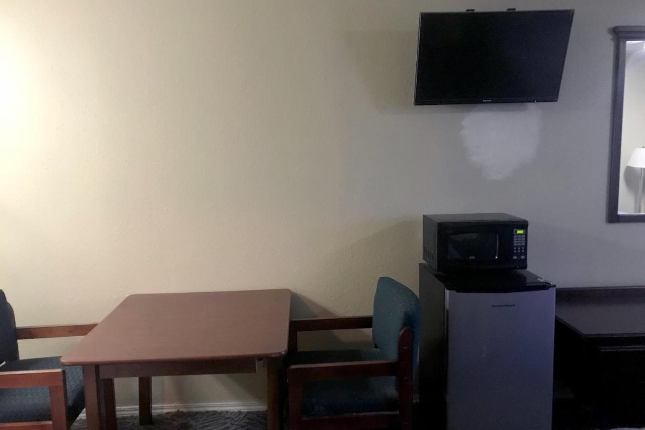 Budget Inn מוסקוגי מראה חיצוני תמונה
