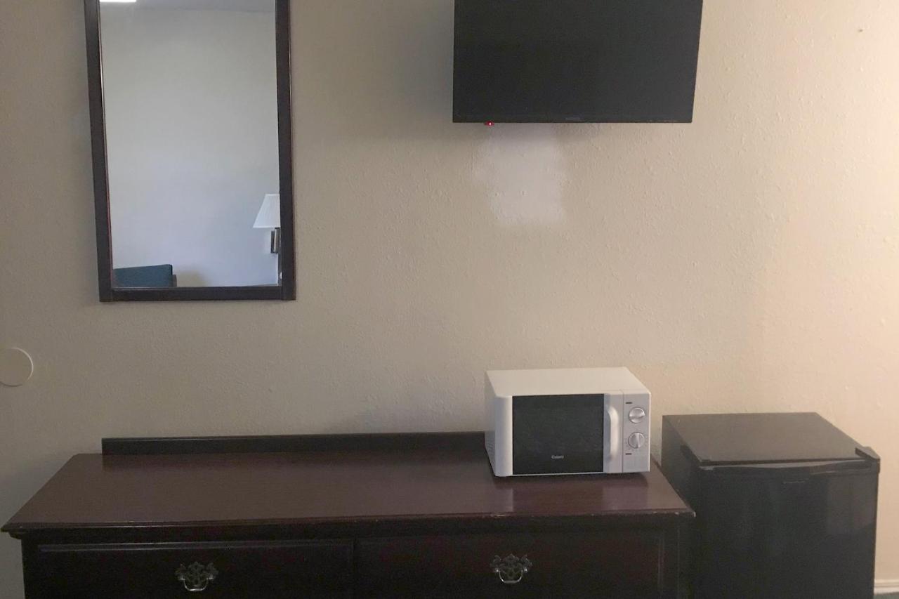 Budget Inn מוסקוגי מראה חיצוני תמונה